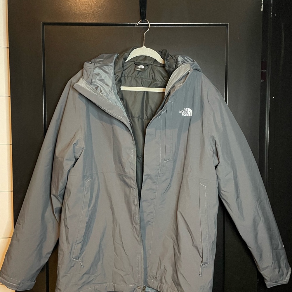 The North Face Men’s Lone Peak Triclimate 2 Jacket (Like-New)